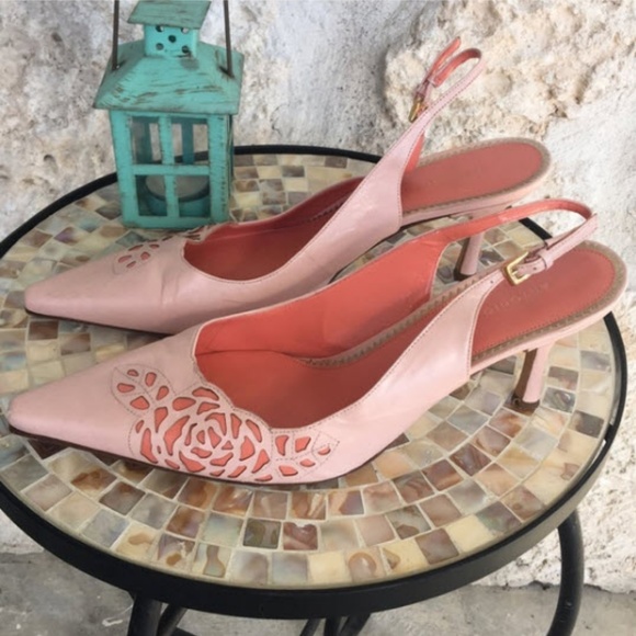 ANTONIO MELANI Shoes - Antonio Melani Pink lasercut detail kitten heels